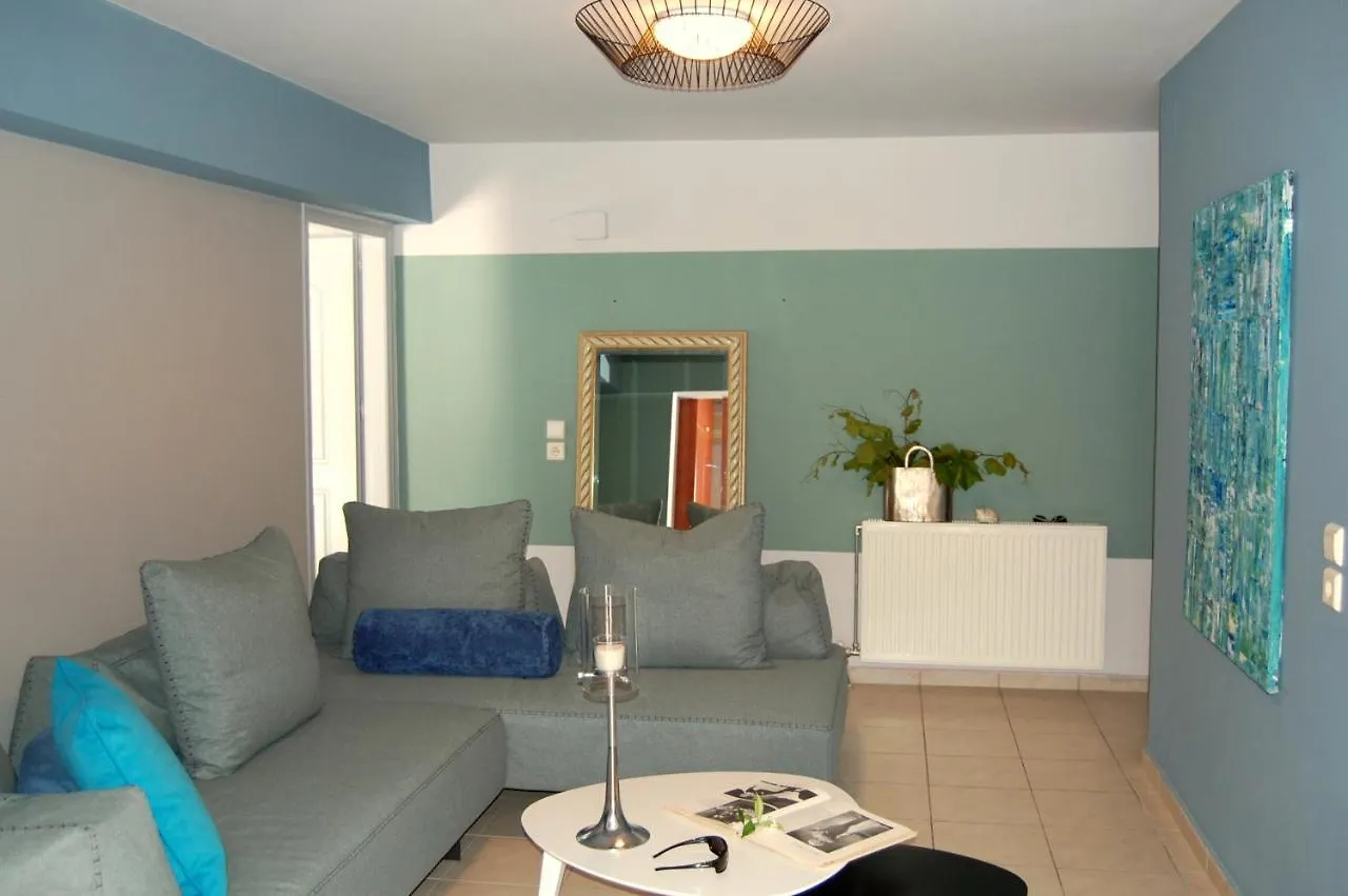 Alkyoni Apartments & Studios location