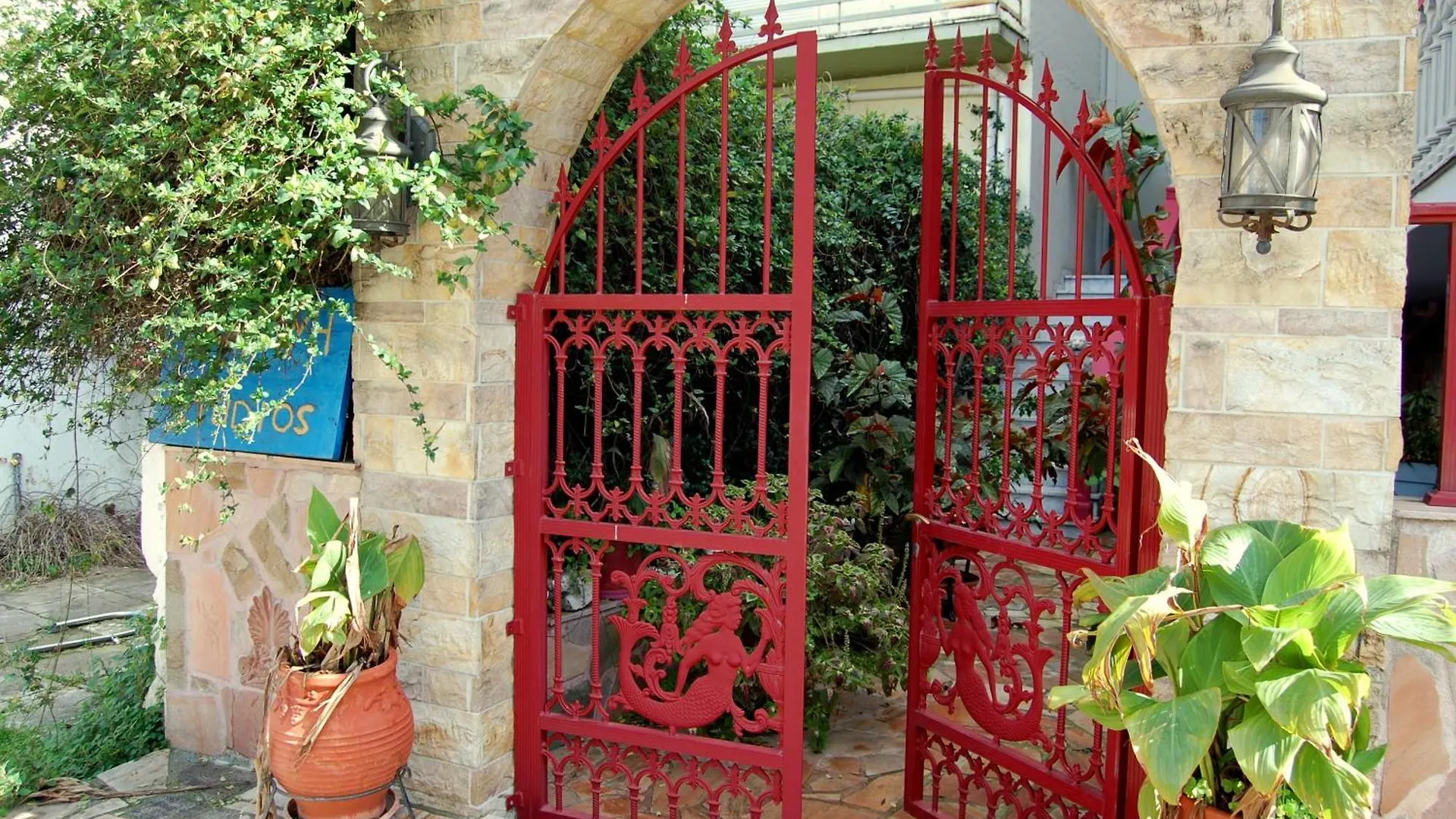 Alkyoni Apartments & Studios Poros  Poros (Kefalonia)